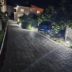 Aliaj 4*