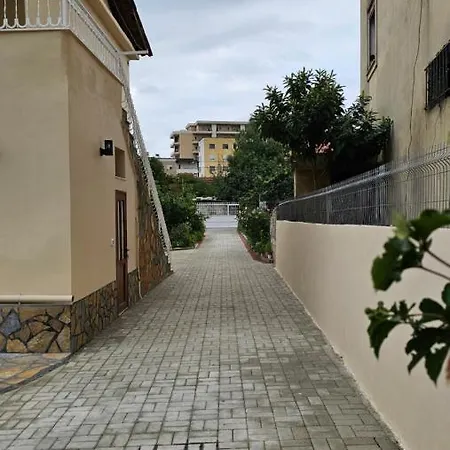 게스트하우스 Aliaj 베라트