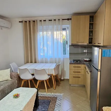 게스트하우스 Aliaj 베라트