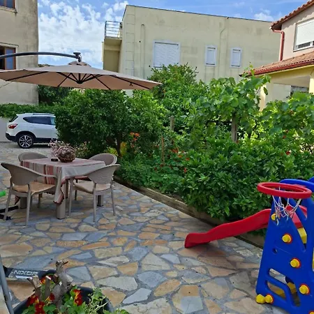 Aliaj 4* Berat